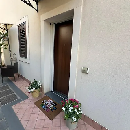 Dream Home Catania - Holiday Apartment Cannizzaro Aci Castello Esterno foto